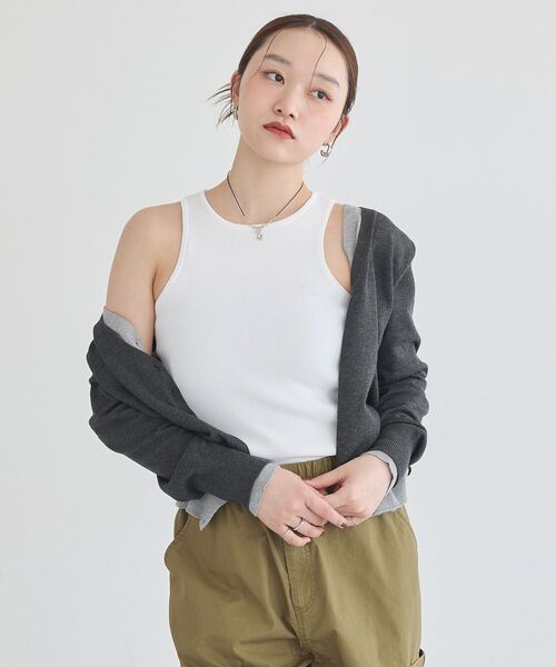 earth music&ecology(アースミュージックアンドエコロジー)の「総針ニットアメスリタンク(タンクトップ・レディース・オフホワイト/ブラウン/ブラック・FREE)」の9枚目の写真
