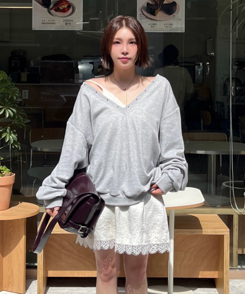 Carlyn(カーリン)の「マーティン H76327010(メッセンジャーバッグ・レディース・ダークベージュ/アイボリー/ブラック/ボルドー・FREE)」の8枚目の写真