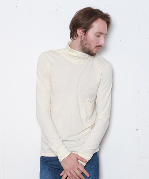 FACTOTUM（ファクトタム）の「【VALLIS】バイオシルキーシリーズタートルネック（Tシャツ/カットソー・メンズ・クリーム/ブラック/パープル/イエロー/ベージュ/オレンジ・46/44/48）」の4枚目の写真