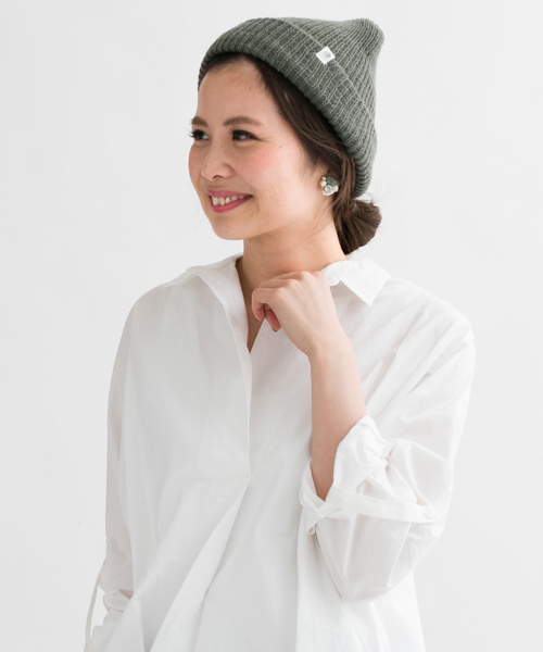 URBAN RESEARCH Sonny Label（アーバンリサーチサニーレーベル）の「Sonny Label  MADE IN USA ニット帽（ニットキャップ/ビーニー・レディース・インディゴブルー/マスタード/ホワイト/グリーン/レッド/ブラック/カーキ/チャコールグレー・ONE）」の4枚目の写真