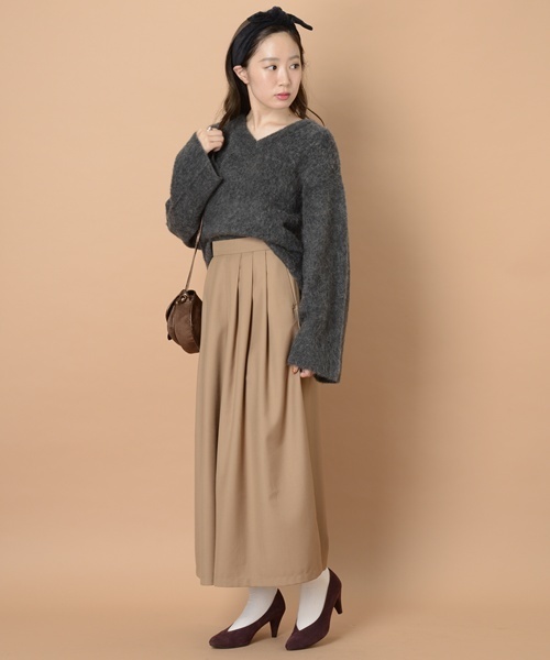 mystic（ミスティック）の「Vネック起毛ニット（ニット/セーター・レディース・オフホワイト/チャコールグレー/ピンク/グリーン・ﾌﾘ-）」の5枚目の写真