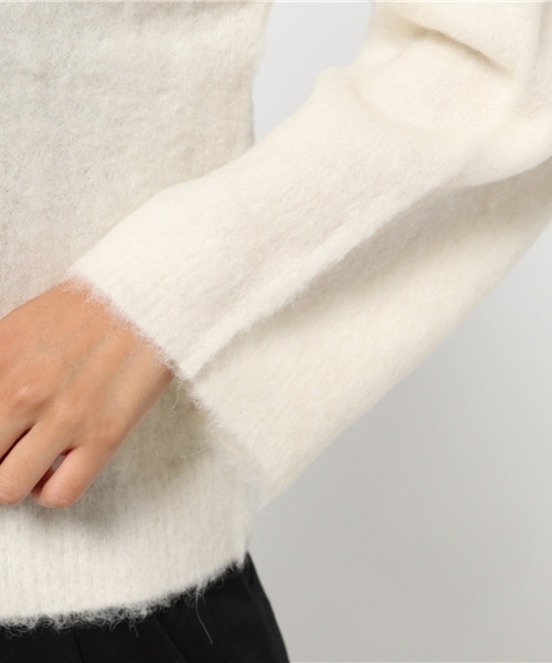 mystic（ミスティック）の「Vネック起毛ニット（ニット/セーター・レディース・オフホワイト/チャコールグレー/ピンク/グリーン・ﾌﾘ-）」の7枚目の写真