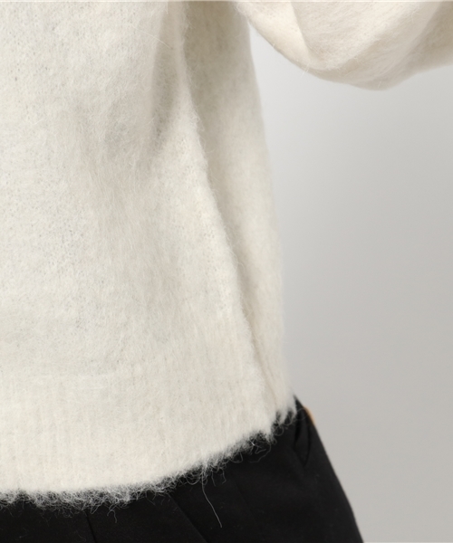 mystic（ミスティック）の「Vネック起毛ニット（ニット/セーター・レディース・オフホワイト/チャコールグレー/ピンク/グリーン・ﾌﾘ-）」の8枚目の写真