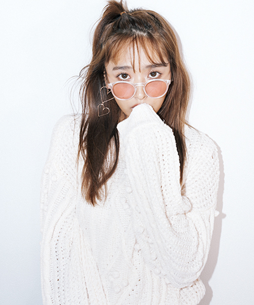 one after another NICE CLAUP（ワンアフターアナザーナイスクラップ）の「モールヤーンケーブルニット（ニット/セーター・レディース・サックスブルー/ブラウン/ピンク/アイボリー・FREE）」の16枚目の写真