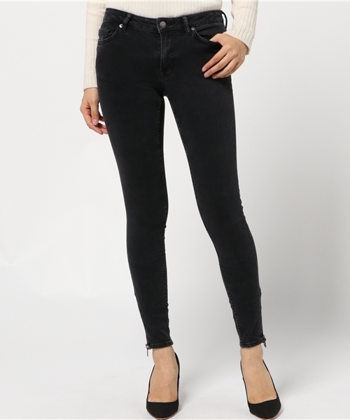 ALLSAINTS（オールセインツ）の「MAST ANKLE ZIP（デニムパンツ・レディース・ライトブラック・25/26/27/24）」の16枚目の写真