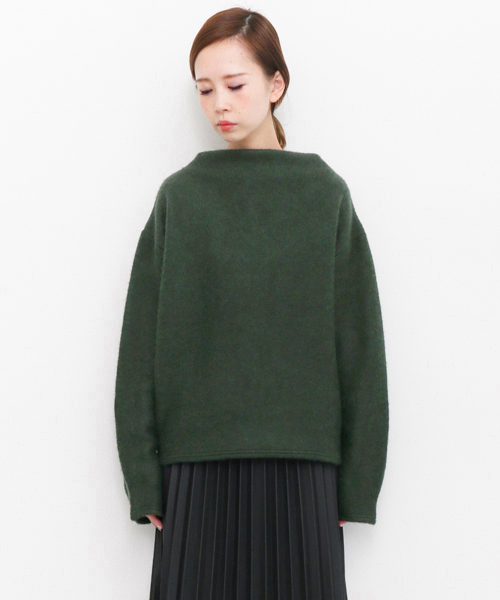 KBF（ケイビーエフ）の「KBF ハイネック袖ボリュームカットソー（Tシャツ/カットソー・レディース・グリーン/ライトグレー/ブルー・ONE）」の4枚目の写真