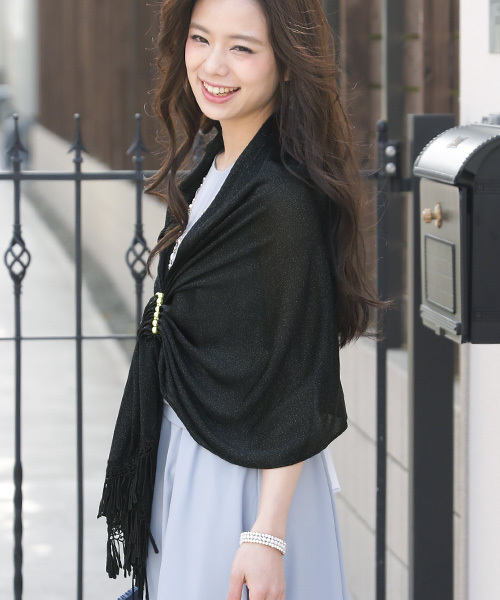 PourVous（プールヴー）の「フリンジショール・ストール結婚式 オケージョン フォーマル  二次会 お呼ばれ（ストール/ショール・レディース・ブラック/シャンパン・FREE）」の22枚目の写真