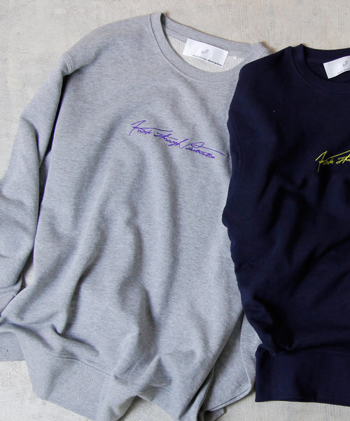 knock through abstraction（ノックスルーアブストラクション）の「【knock through abstraction/ノックスルーアブストラクション】sign logo over size sweat/サインロゴオーバーサイズ刺繍スウェット（スウェット・レディース・その他11/その他12/その他13/その他14・M/L）」の4枚目の写真