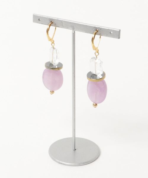TONE SELECT GOODS(トーンセレクトグッズ)の「【jyoiv】ピアス(ピアス(両耳用)・レディース・ベージュ/ゴールド・FREE)」の3枚目の写真