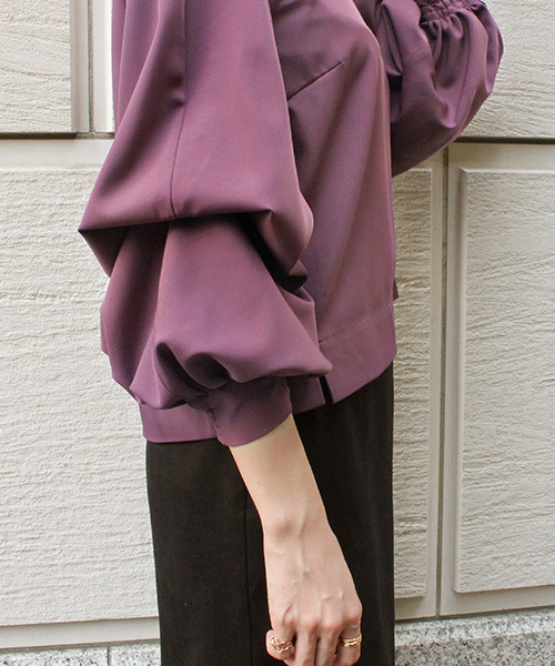 RANDA(ランダ)の「2WAYホイップスリーブVネックブラウス(シャツ/ブラウス・レディース・ブルー/パープル/マスタード・0/1)」の8枚目の写真