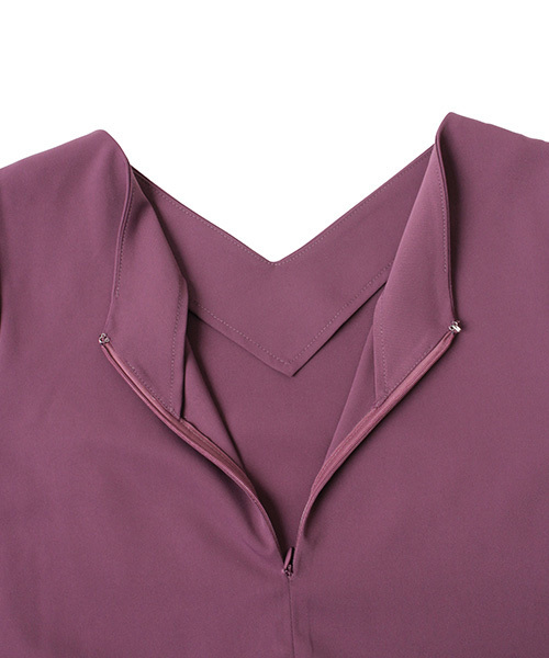 RANDA(ランダ)の「2WAYホイップスリーブVネックブラウス(シャツ/ブラウス・レディース・ブルー/パープル/マスタード・0/1)」の4枚目の写真