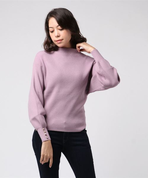 12Twelve Agenda（トゥエルブ　アジェンダ）の「ボトルネック袖口ボタンリブニットプルオーバー（ニット/セーター・レディース・ライトグレー/ブラック/ベージュ/ラベンダー・M）」の4枚目の写真