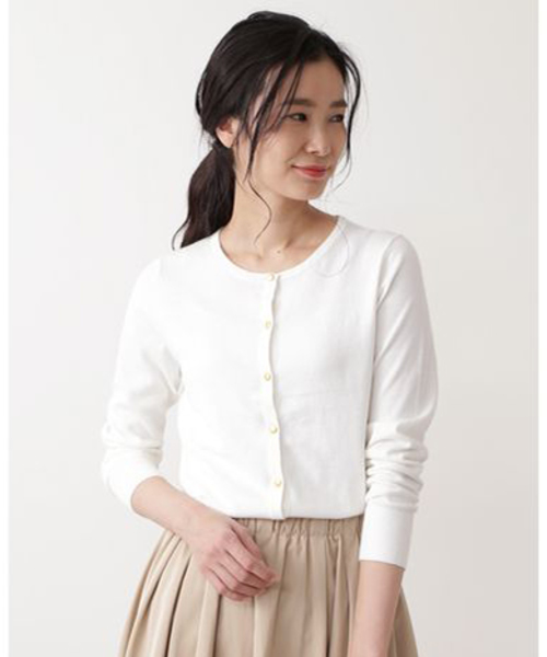 NATURAL BEAUTY BASIC（ナチュラルビューティーベーシック）の「【with 3月号掲載】コットンポリエステルベーシックカーディガン（カーディガン/ボレロ・レディース・ネイビー/オフホワイト/イエロー/グリーン・MEDIUM）」の5枚目の写真