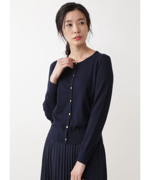 NATURAL BEAUTY BASIC（ナチュラルビューティーベーシック）の「【with 3月号掲載】コットンポリエステルベーシックカーディガン（カーディガン/ボレロ・レディース・ネイビー/オフホワイト/イエロー/グリーン・MEDIUM）」の19枚目の写真