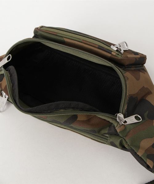 EVEREST(エベレスト)の「【EVEREST/エベレスト】Signature Waist Pack /ウエストバッグ/ファニーパック(ボディバッグ/ウエストポーチ・レディース・ブラック/ネイビー/ブラウン系カモフラージュ/グリーン系カモフラージュ・FREE)」の7枚目の写真