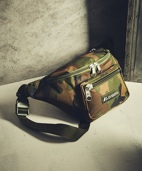 EVEREST(エベレスト)の「【EVEREST/エベレスト】Signature Waist Pack /ウエストバッグ/ファニーパック(ボディバッグ/ウエストポーチ・レディース・ブラック/ネイビー/ブラウン系カモフラージュ/グリーン系カモフラージュ・FREE)」の3枚目の写真