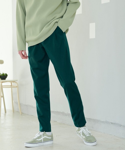 MONO-MART（モノマート）の「TRストレッチスーツ地フルレングスタックテーパードパンツ(MONO-MART)（スラックス・メンズ・ブラック/ネイビー/ブラウン/ブラック系その他/グレー系その他/ブラウン系その他/ベージュ系その他/チャコール/グリーン/ライラック/ホワイト/スモークピンク/サックスブルー/ライトグレー・S/M/L）」の10枚目の写真