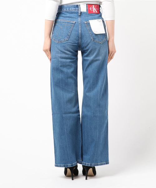 Calvin Klein Jeans（カルヴァンクラインジーンズ）の「アーカイブ アイコンズ ワイド パンツ レッグ アンクル ジーンズ（デニムパンツ・レディース・インディゴブルー・25/26/24/27/28）」の2枚目の写真
