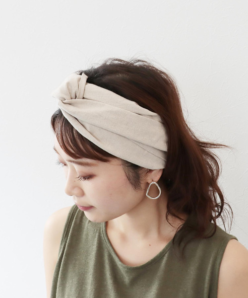 Three Four Time(スリーフォータイム)の「クロスボリュームターバン(ヘアバンド・レディース・ブラック/グレー/パープル/マスタード/ベージュ・FREE)」の12枚目の写真