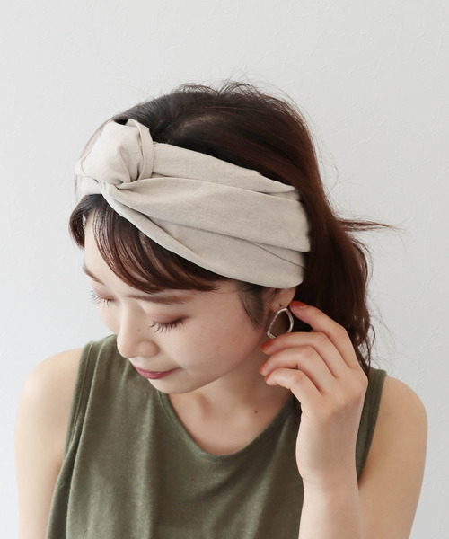 Three Four Time(スリーフォータイム)の「クロスボリュームターバン(ヘアバンド・レディース・ブラック/グレー/パープル/マスタード/ベージュ・FREE)」の13枚目の写真