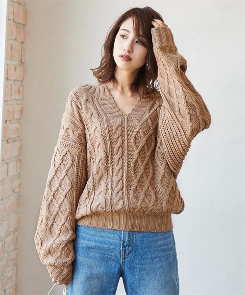 titivate(ティティベイト)の「ケーブル編みキーネックニットプルオーバー(ニット/セーター)」|ベージュ