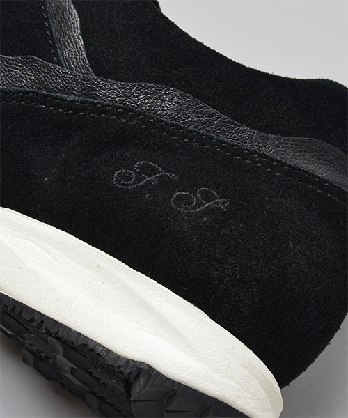 foot the coacher（フットザコーチャー）の「foot the coacher