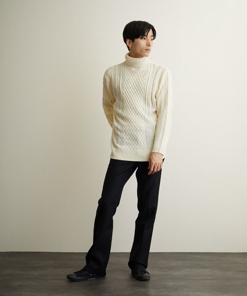 VIBGYOR(ヴィブジョー)の「VIBGYOR Select/ケーブルタートルネックニット(BL)(ニット/セーター・メンズ・アイボリー/ホワイト系その他/ブラック/ブラック系その他/杢グレー/ベージュ系その他/パープル系その他/ワイン・MEDIUM/LARGE/X-LARGE)」の18枚目の写真