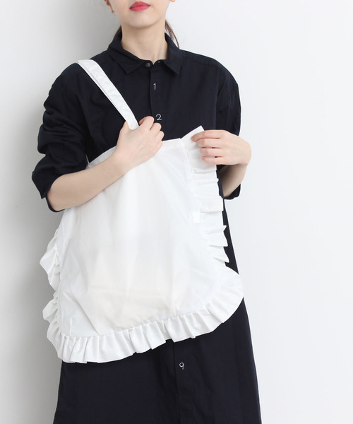 I am I in fact...（アイアムアイインファクト）の「_ナイロンフリルBAG     Ｌサイズ（トートバッグ・レディース・グレー/ブラック/アイボリー/ベージュ系その他・FREE）」の16枚目の写真