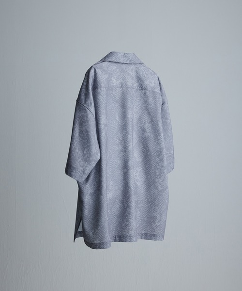 WYM LIDNM(ウィム バイ リドム)の「PYTHON DRAPE OPEN COLLAR SHIRT(シャツ/ブラウス・メンズ・グレー系その他/ブラウン系その他/グレー系その他2/ブラウン系その他2・M/L/S)」の7枚目の写真