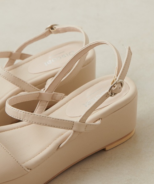 DISCOAT（ディスコート）の「PU巻きウェッジサンダル（サンダル・レディース・アイボリー/チャコールグレー/サックスブルー・MEDIUM/LARGE）」の10枚目の写真