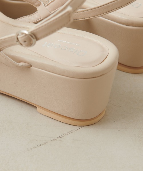 DISCOAT（ディスコート）の「PU巻きウェッジサンダル（サンダル・レディース・アイボリー/チャコールグレー/サックスブルー・MEDIUM/LARGE）」の11枚目の写真