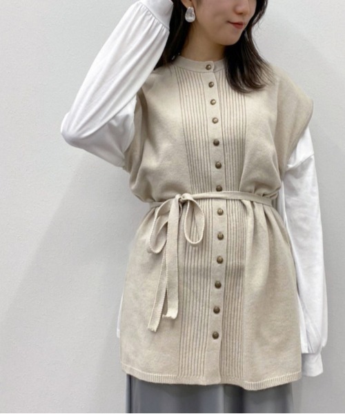 apres jour mignon（アプレジュールミニョン）の「ピンタックニットベスト【ZOZOTOWN限定アイテム】（ベスト・レディース・モカ/アイボリー/ライトベージュ・フリー/X-LARGE）」の3枚目の写真