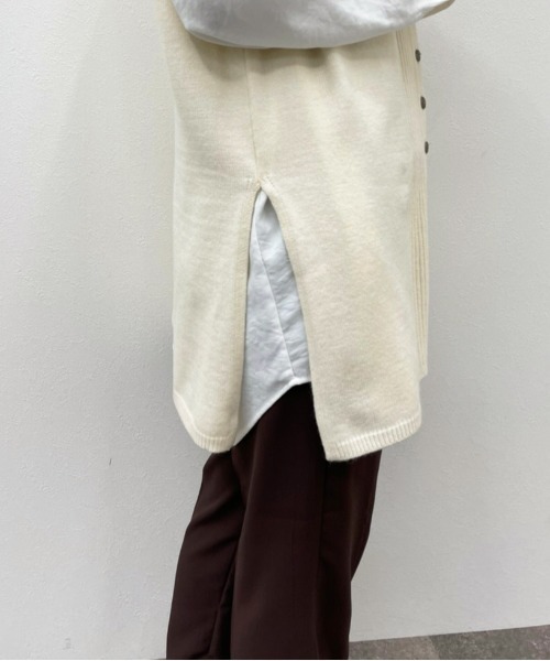 apres jour mignon（アプレジュールミニョン）の「ピンタックニットベスト【ZOZOTOWN限定アイテム】（ベスト・レディース・モカ/アイボリー/ライトベージュ・フリー/X-LARGE）」の9枚目の写真
