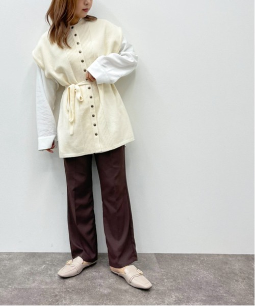 apres jour mignon（アプレジュールミニョン）の「ピンタックニットベスト【ZOZOTOWN限定アイテム】（ベスト・レディース・モカ/アイボリー/ライトベージュ・フリー/X-LARGE）」の5枚目の写真