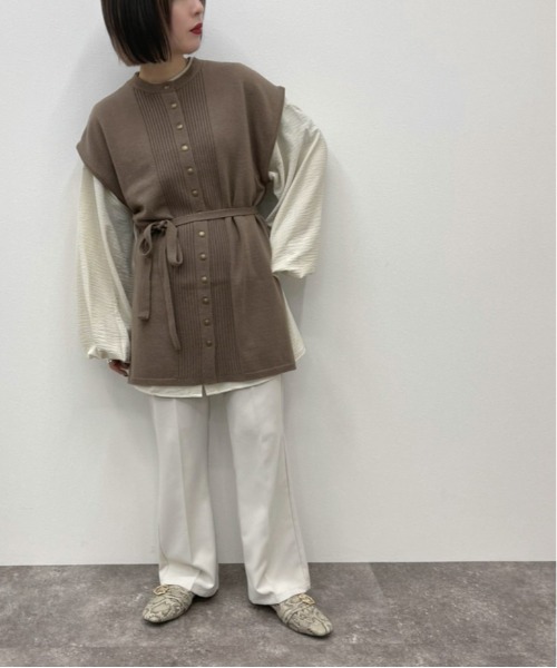 apres jour mignon（アプレジュールミニョン）の「ピンタックニットベスト【ZOZOTOWN限定アイテム】（ベスト・レディース・モカ/アイボリー/ライトベージュ・フリー/X-LARGE）」の6枚目の写真