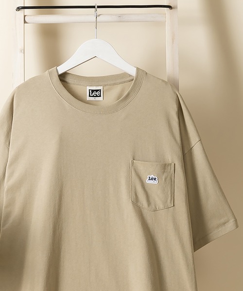 Lee(リー)の「【LEE/リー】ハウスマークミニワッペン付き半袖Tシャツ/ビッグシルエット/ユニセックス(Tシャツ/カットソー・メンズ・ベージュ/アッシュグレー/ホワイト/サックスブルー/ブラック・XL/M/L)」の1枚目の写真