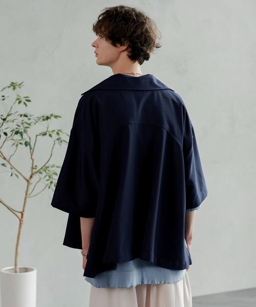 shiki tokyo（シキトウキョウ）の「OVERSIZED SHORT ZIP SHIRTS / オーバーサイズショートジップシャツ（シャツ/ブラウス・メンズ・ネイビー/ライトベージュ・SMALL/MEDIUM/LARGE）」の8枚目の写真