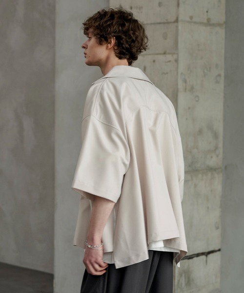 shiki tokyo（シキトウキョウ）の「OVERSIZED SHORT ZIP SHIRTS / オーバーサイズショートジップシャツ（シャツ/ブラウス・メンズ・ネイビー/ライトベージュ・SMALL/MEDIUM/LARGE）」の17枚目の写真