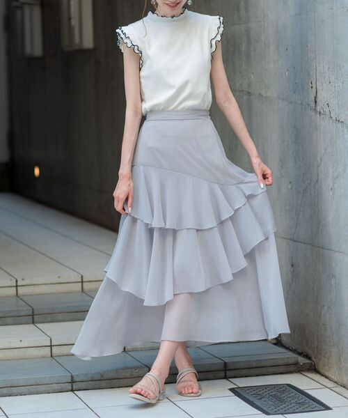 MAJESTIC LEGON（マジェスティックレゴン）の「エアリーティアードスカート（スカート・レディース・アイボリー/ホワイト系その他2/グレー/グレー系その他/グリーン系その他/ブラック/グレー系その他2/ブラウン・SMALL/MEDIUM）」の17枚目の写真