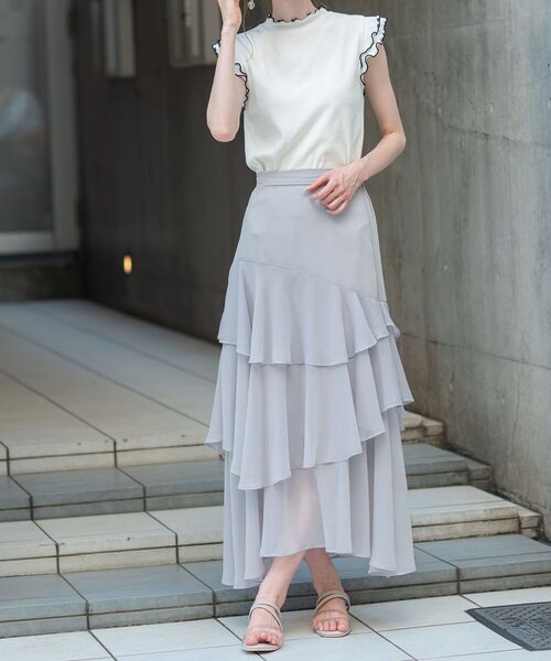 MAJESTIC LEGON（マジェスティックレゴン）の「エアリーティアードスカート（スカート・レディース・アイボリー/ホワイト系その他2/グレー/グレー系その他/グリーン系その他/ブラック/グレー系その他2/ブラウン・SMALL/MEDIUM）」の11枚目の写真