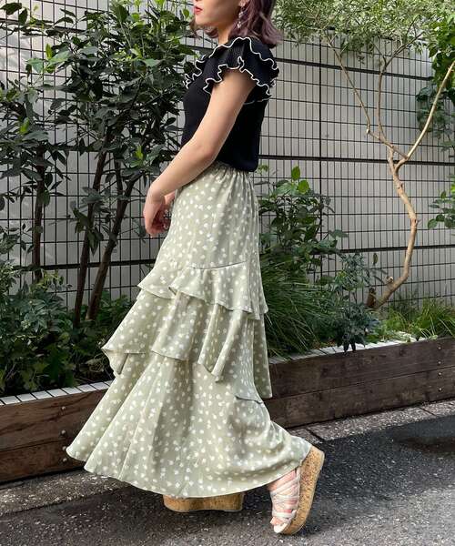 MAJESTIC LEGON（マジェスティックレゴン）の「エアリーティアードスカート（スカート・レディース・アイボリー/ホワイト系その他2/グレー/グレー系その他/グリーン系その他/ブラック/グレー系その他2/ブラウン・SMALL/MEDIUM）」の10枚目の写真