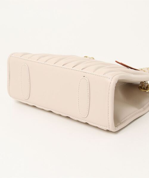 Jasmine Grandiflorum（ジャスミングランディフローラム）の「チェーンハンドバッグ（ハンドバッグ・レディース・ホワイト/ベージュ/ブラック・FREE）」の4枚目の写真