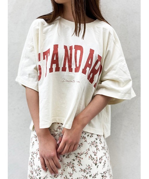 NOMAE（ノーマエ）の「【NOMAE】ヴィンテージカレッジロゴT（Tシャツ/カットソー・レディース・ホワイト/ベージュ/ネイビー系/ライトグレー・FREE）」の4枚目の写真