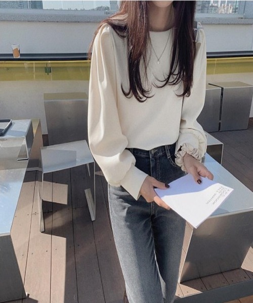 Ritzy(リッツィー)の「大人カジュアル パフスリーブボートネックカットソー(Tシャツ/カットソー・レディース・ベージュ/ブルー・S/M/L/XL)」の1枚目の写真