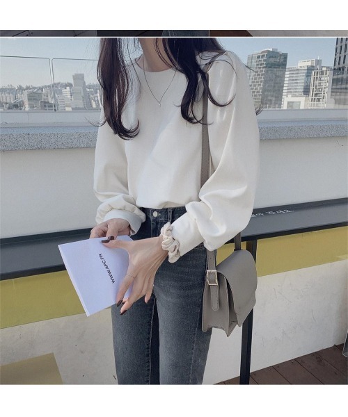 Ritzy(リッツィー)の「大人カジュアル パフスリーブボートネックカットソー(Tシャツ/カットソー・レディース・ベージュ/ブルー・S/M/L/XL)」の3枚目の写真