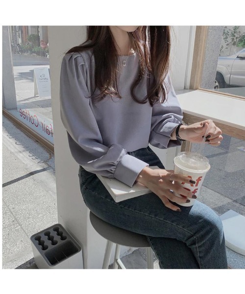Ritzy(リッツィー)の「大人カジュアル パフスリーブボートネックカットソー(Tシャツ/カットソー・レディース・ベージュ/ブルー・S/M/L/XL)」の8枚目の写真