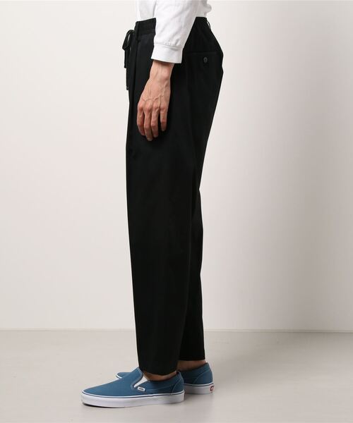 martinique(マルティニーク)の「【men's】martinique gent's コットンラミースラブサテン タックイージーパンツ(チノパンツ・メンズ・ブラック/カーキ・S/M/L)」の3枚目の写真