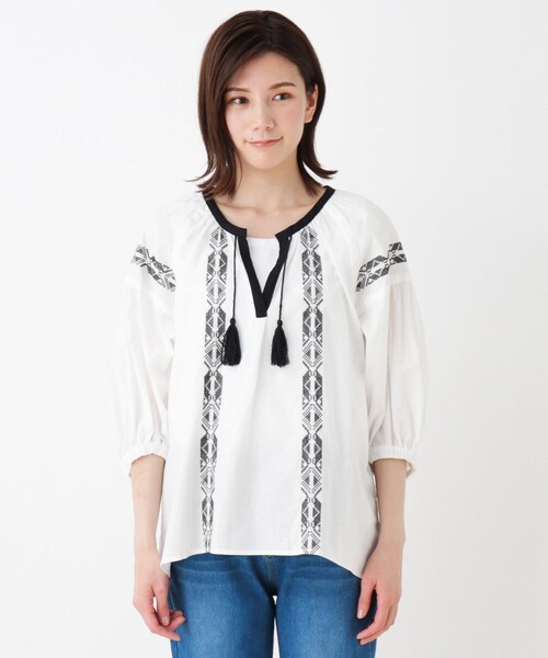 SHOO・LA・RUE（シューラルー）の「◆刺繍カフタンブラウス（シャツ/ブラウス・レディース・アイボリー/サンドベージュ・00）」の3枚目の写真