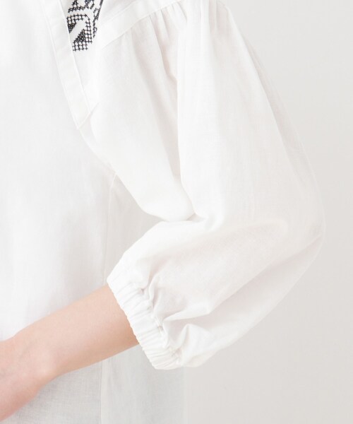 SHOO・LA・RUE（シューラルー）の「◆刺繍カフタンブラウス（シャツ/ブラウス・レディース・アイボリー/サンドベージュ・00）」の7枚目の写真