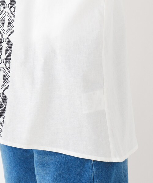 SHOO・LA・RUE（シューラルー）の「◆刺繍カフタンブラウス（シャツ/ブラウス・レディース・アイボリー/サンドベージュ・00）」の8枚目の写真